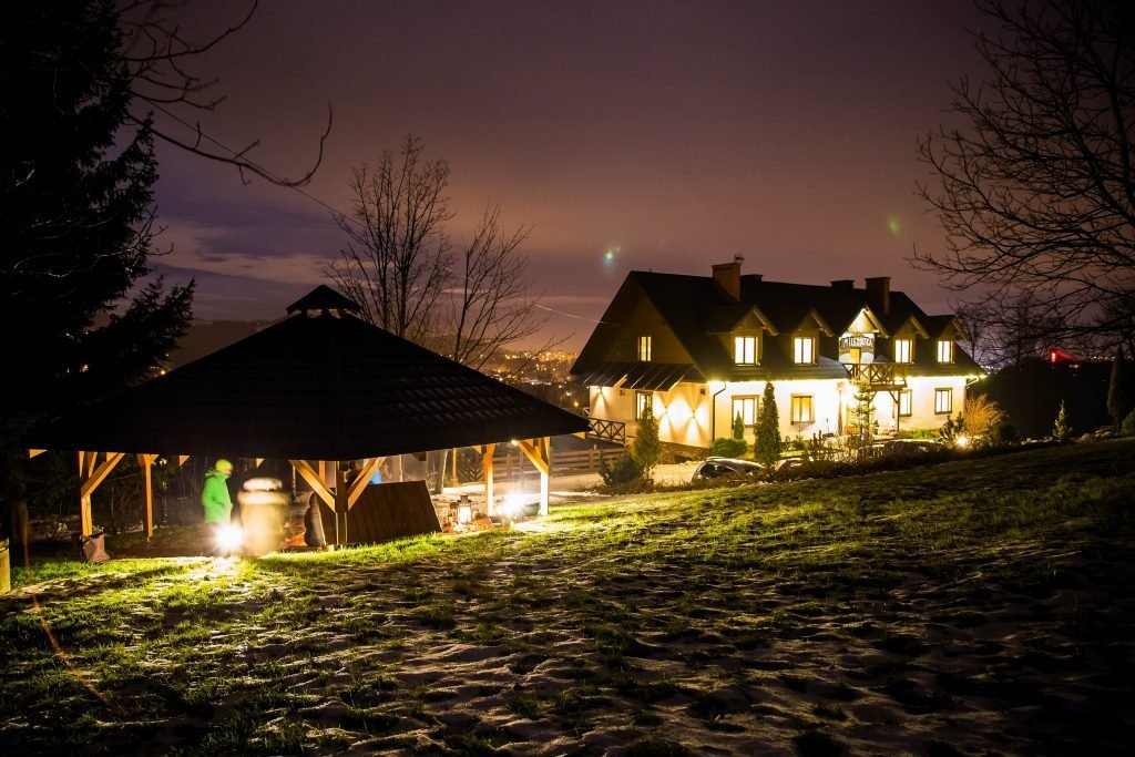 Biesiady przy ognisku